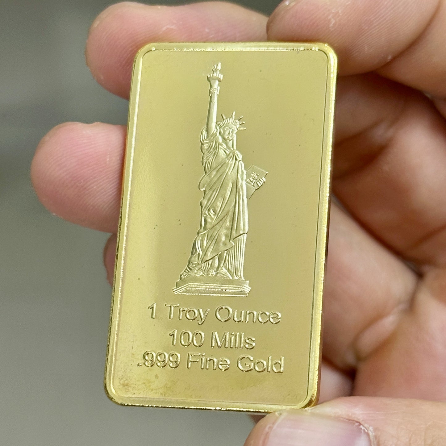 Statue of Liberty & Medal - Iconic American Design Collectibles